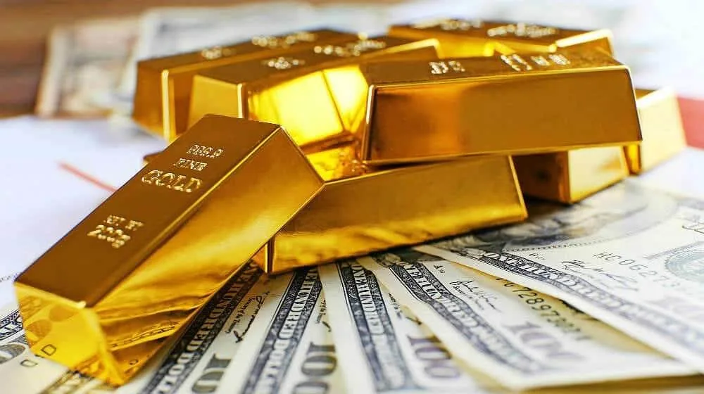 Portfolio diversification with gold